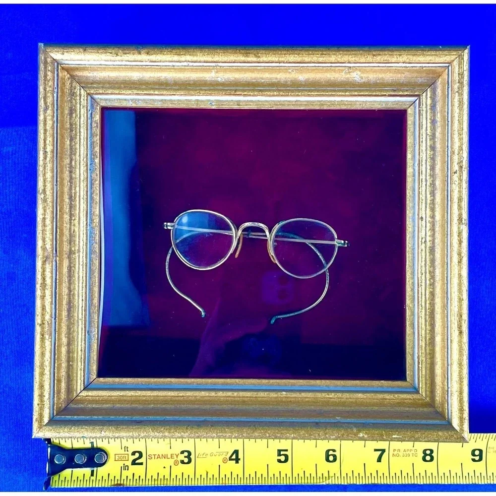 Antique Victorian Child's Round Gold Wire Rim Eyeglasses‎ Shadowbox Display